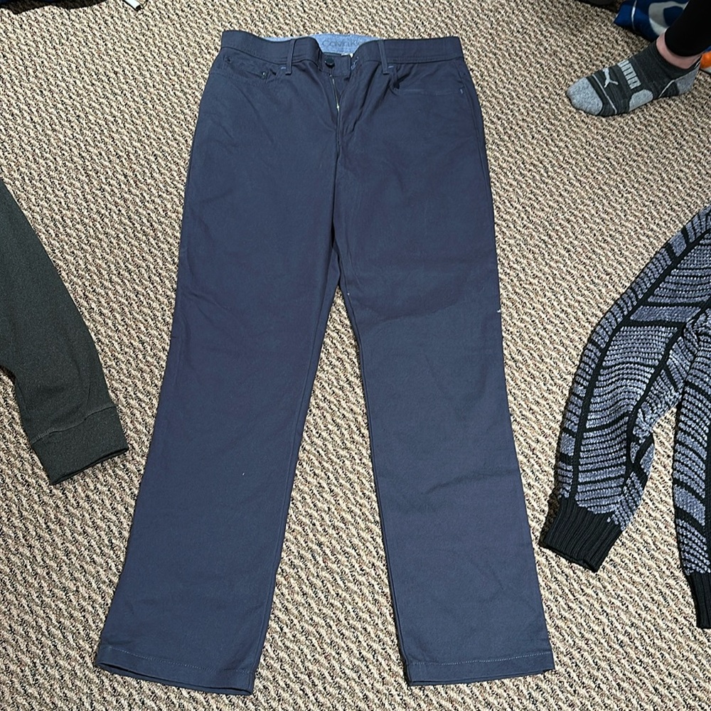 Calvin Klein gray blue men’s chinos - Picture 2 of 5